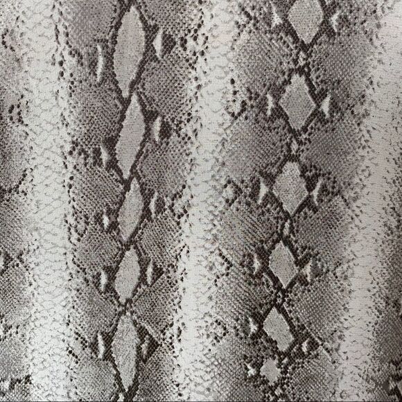 Vintage Jaeger Snakeskin Print Silk Button Down - Picture 7 of 8